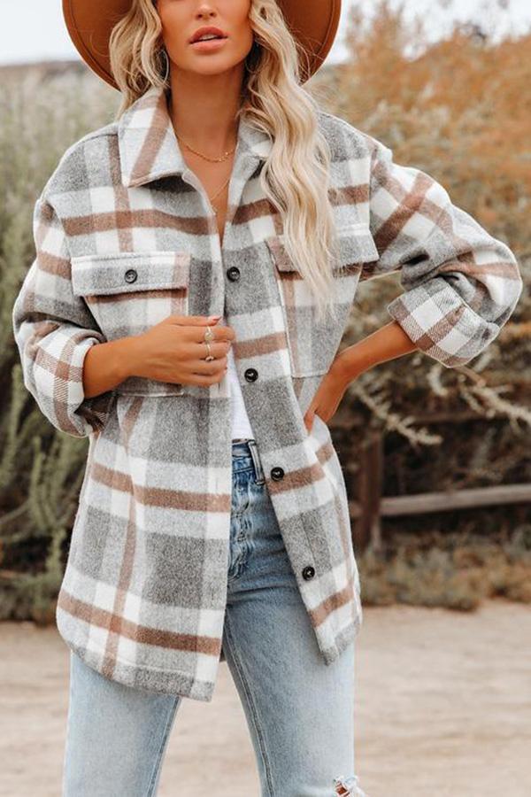 Chaqueta con bolsillos a cuadros