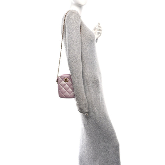Iridescent Caviar Quilted Vertical My Perfect Camera Case Pink