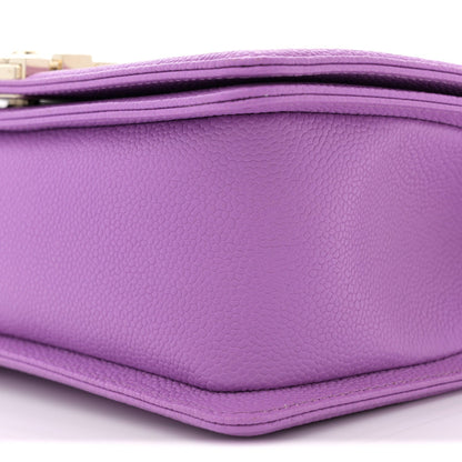 Caviar Quilted Medium Boy Flap Purple