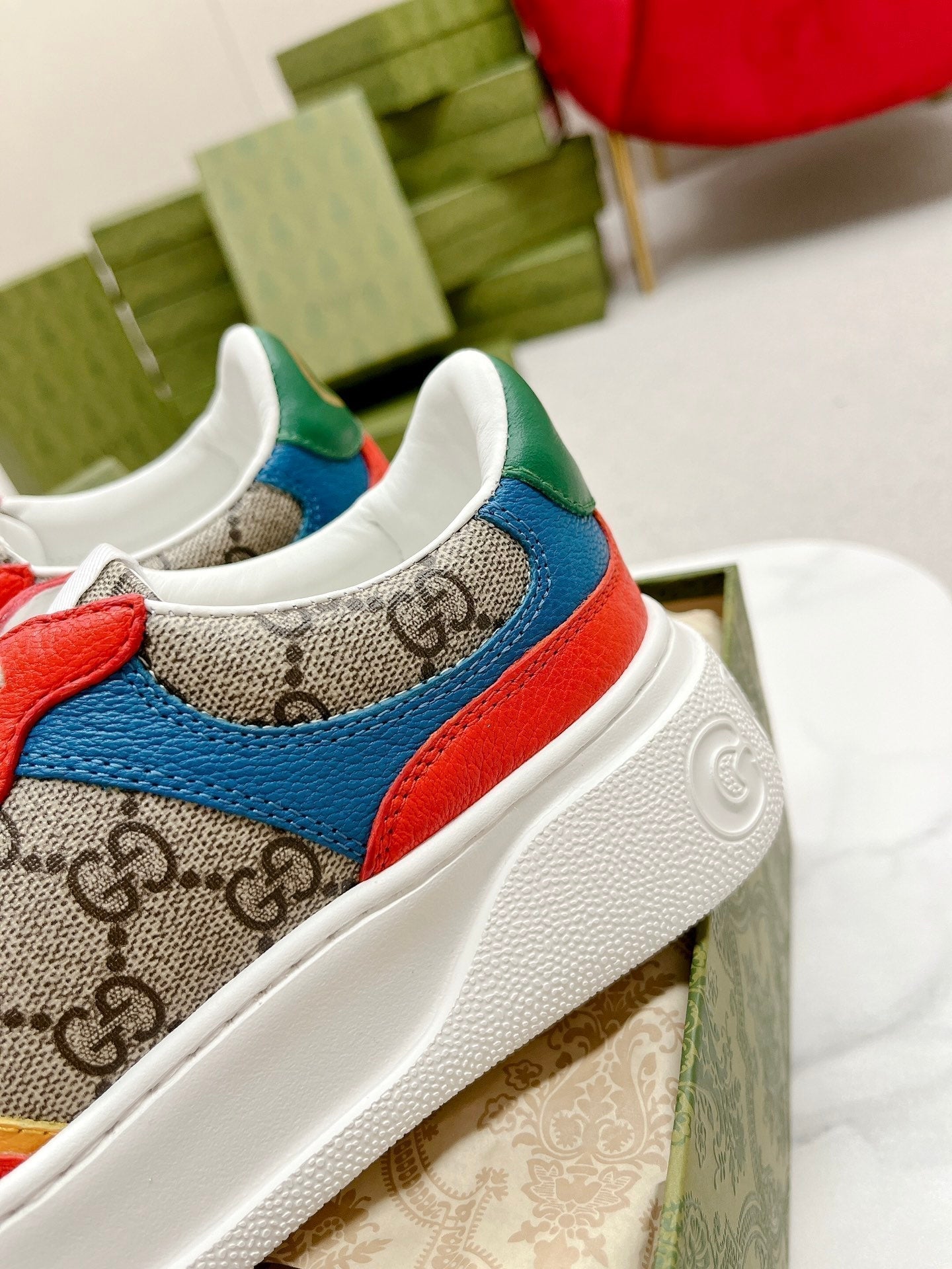 GG TRAINER LIGHT BROWN AND CANDY CALFSKIN