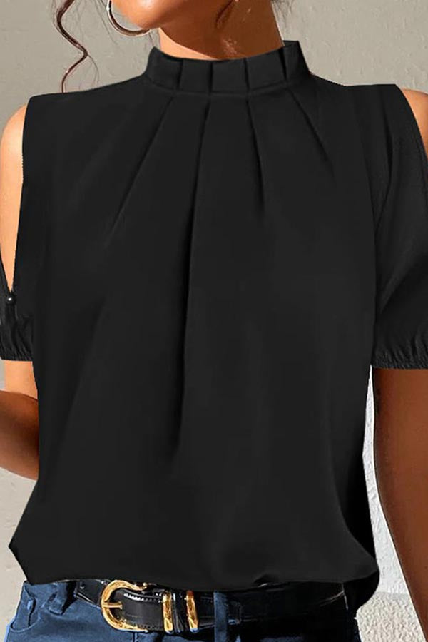 Top liso negro con mangas divididas