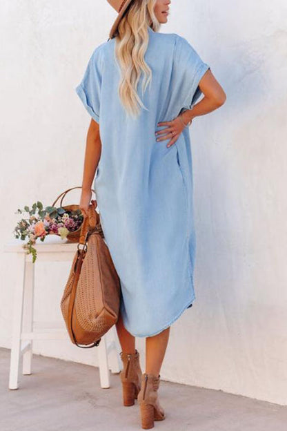 Vestido camisero de mezclilla de color liso de moda, manga corta y abertura larga