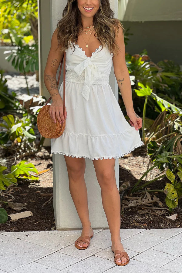 VESTIDO CORTO BLANCO ROJO CON LAZO