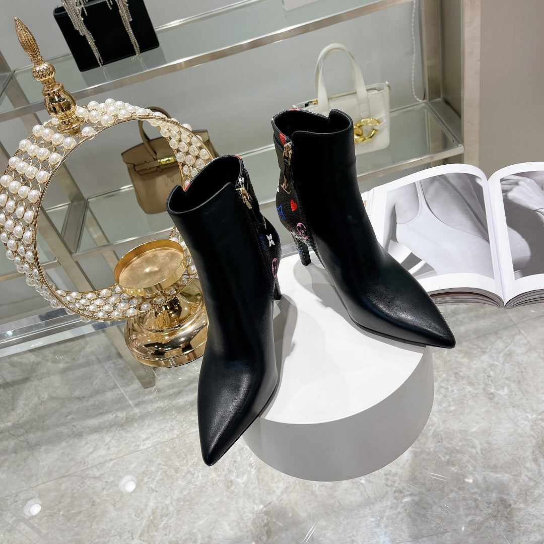 Premium LUV BOOTS 025