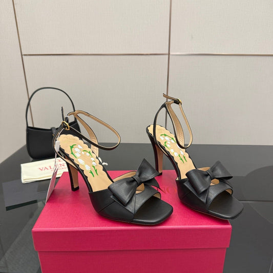 VT Bowow Sandal 95mm Black Leather