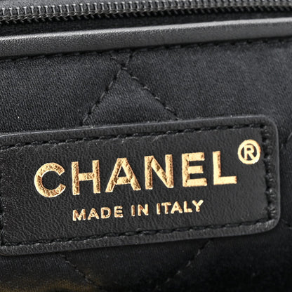 Shiny Caviar Quilted Chanel 22 Black