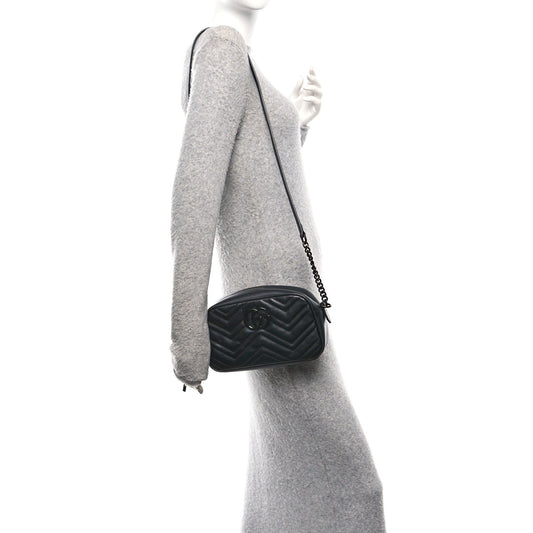 Calfskin Matelasse Monochrome Small GG Marmont Chain Shoulder Bag Black