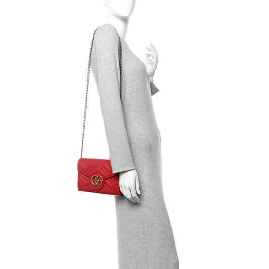 Calfskin Matelasse GG Marmont Chain Wallet Hibiscus Red