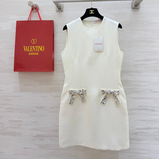Valen 26s Bow-Embellished Beaded Sleeveless Dress White Fabric 344777