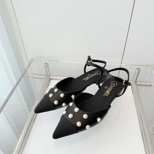 CC 26 Heeled Slingback With Pearl Toe Black in Lambskin 597324