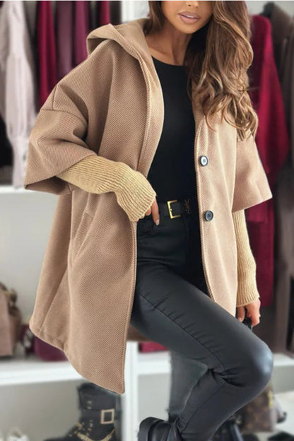 Chaqueta de manga larga con capucha y bolsillo suelto de color liso