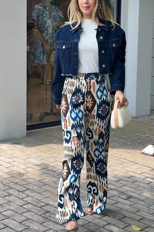 Pantalones anchos con bolsillo y cintura elástica en la espalda con estampado único de Emelia