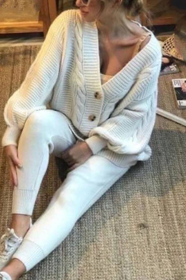 Conjunto de punto con cuello en V de color liso de moda