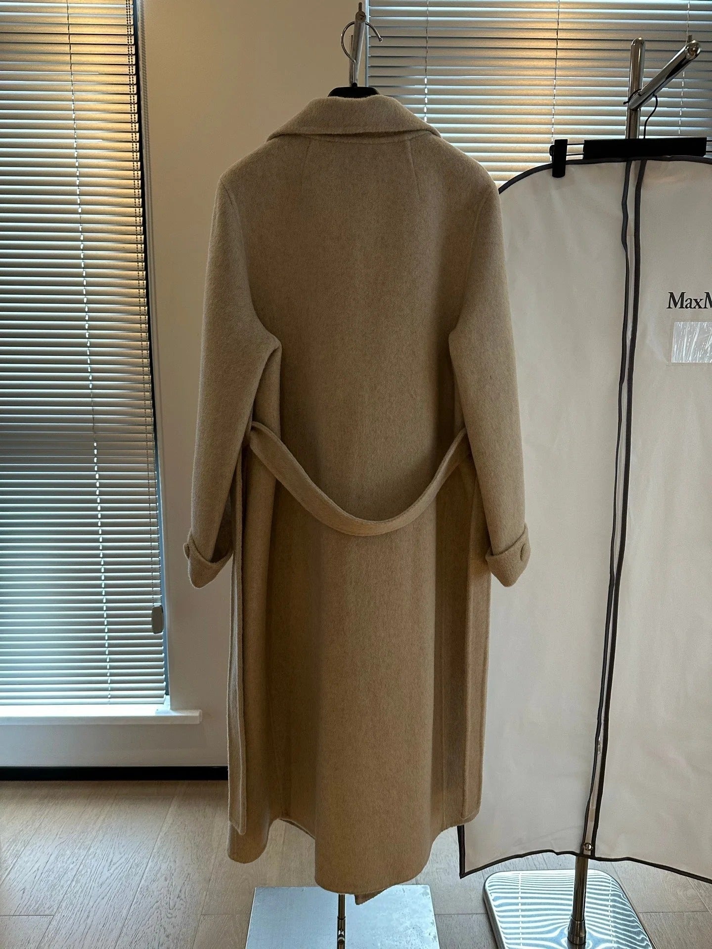 MAX MARA 25S CASHMERE COAT 201
