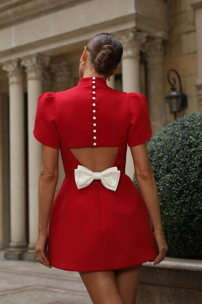 Vestido mini con lazo y aberturas Adela 