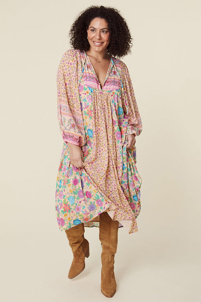 Vestido campesino midi holgado con estampado de empalme Aditi 