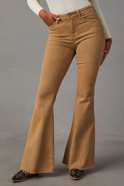 OTOÑO DENIM DE TIRO ALTO Y PANTALÓN ACAMPANADO