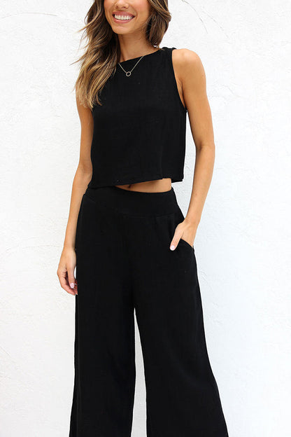Conjunto de top corto básico con botones y pantalón con bolsillos Khiara
