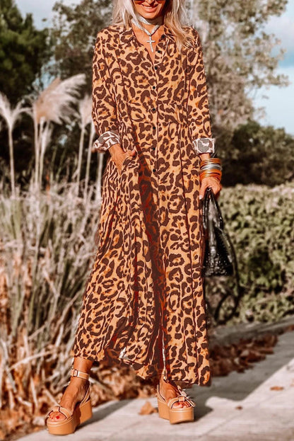 Vestido largo de manga larga con botones y estampado de leopardo
