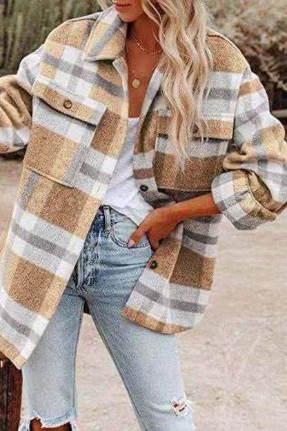 Chaqueta con bolsillos a cuadros