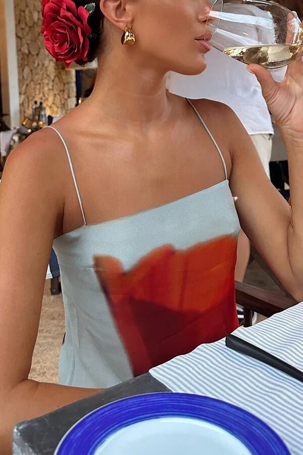 Vestido largo de vacaciones con corte en H y estampado abstracto de tulipanes de temporada