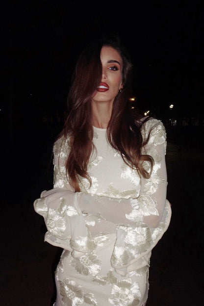 Vestido mini de malla con espalda descubierta y bordado Aurora 
