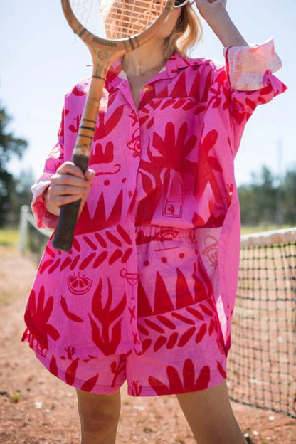 Conjunto de camisa con bolsillo estampado y pantalones cortos con cintura elástica de Altos Unique