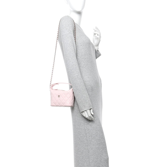 Caviar Quilted Hobo Clutch With Chain Light Pink