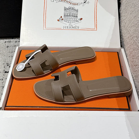 HM 25 Oran Sandal Etoupe Epsom