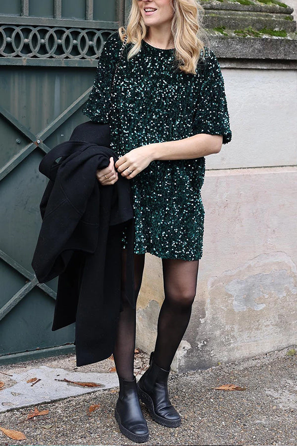 Minivestido de terciopelo con lentejuelas y manga corta de Skobeloff