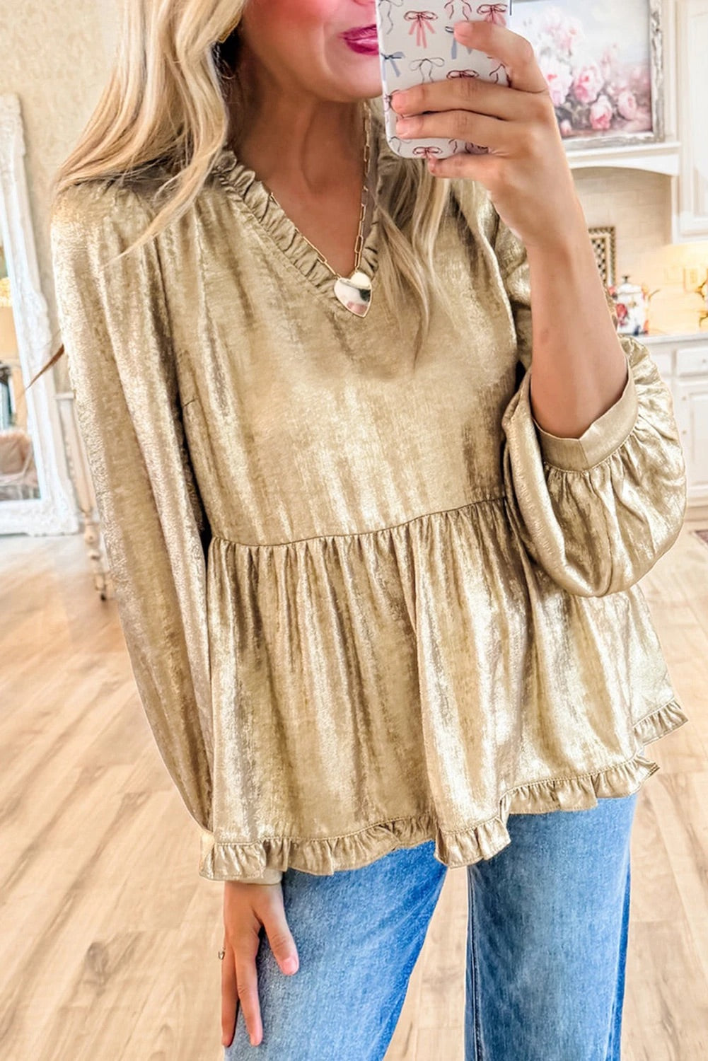 Blusa babydoll de terciopelo con cuello en V y mangas abullonadas