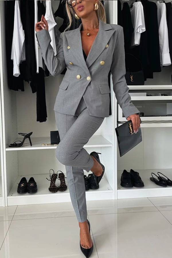 Pantalones cónicos de tiro alto con bolsillos que ofrecen una sensación de confianza