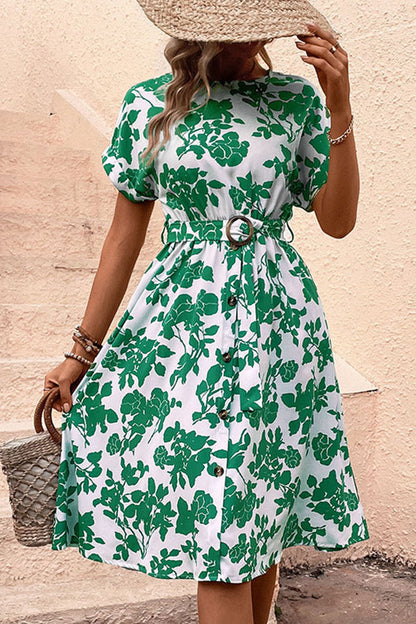 Vestido con cinturón de cintura alta y hojas verdes