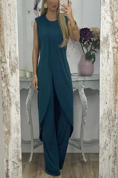 Conjunto informal de dos piezas con top sin mangas y abertura