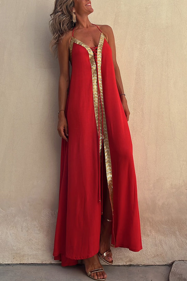 Vestido largo Del Mar con espalda elástica, cuello halter y ribete de lentejuelas y cordones