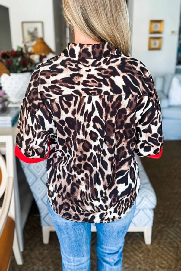 Camisa con estampado de leopardo y patchwork en marrón oscuro