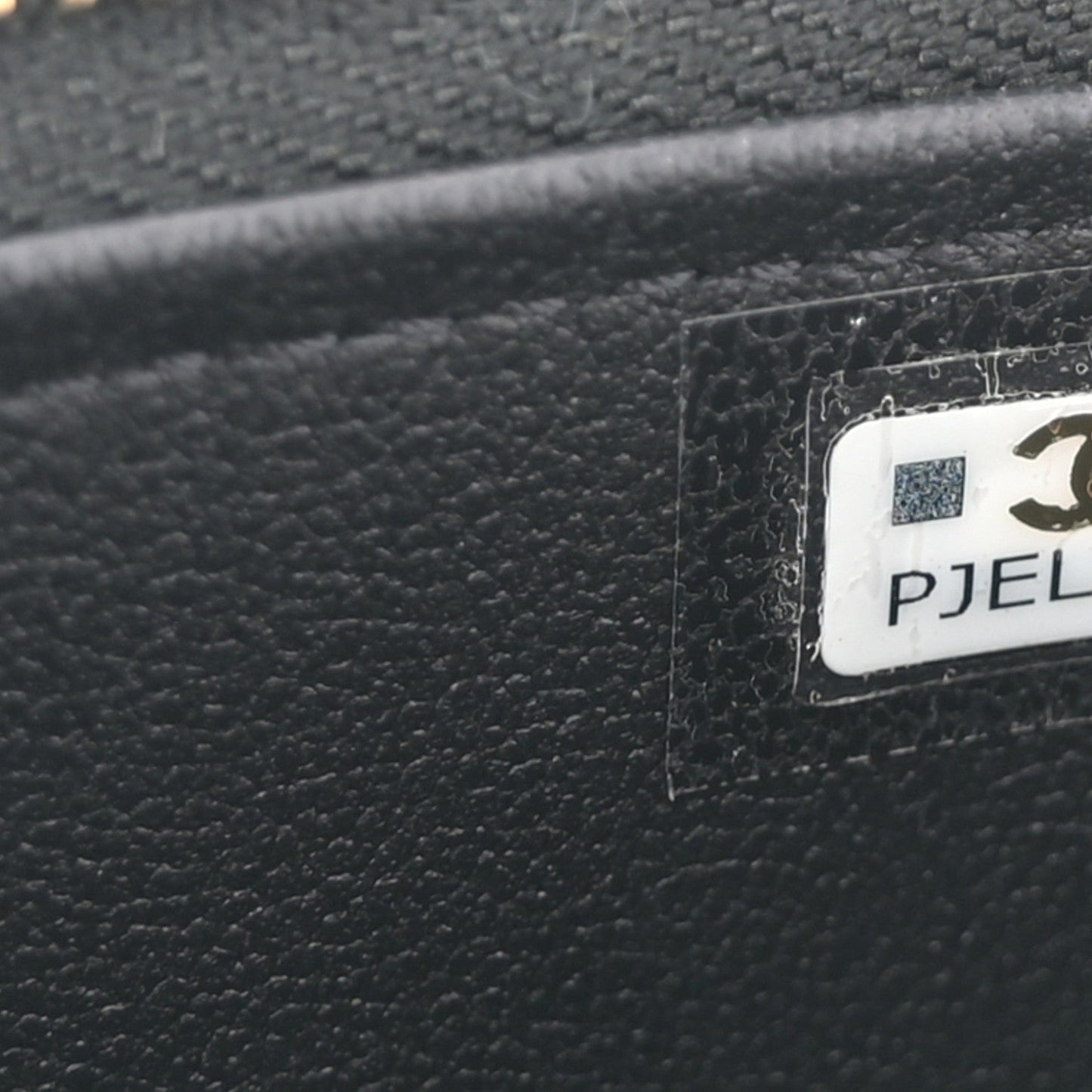 Lambskin Quilted Pick Me Up Vanity Case Black