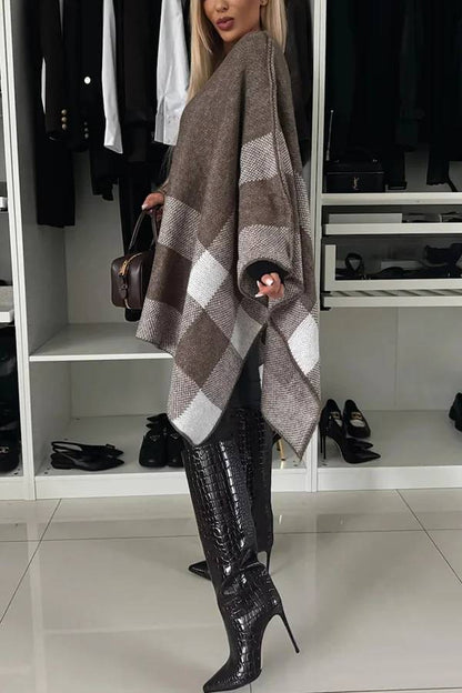 Poncho holgado con mangas murciélago, de punto a cuadros y bloques de color, tranquilo y elegante 