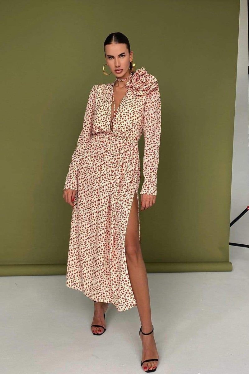 Vestido midi con escote en V y flores Bertha 