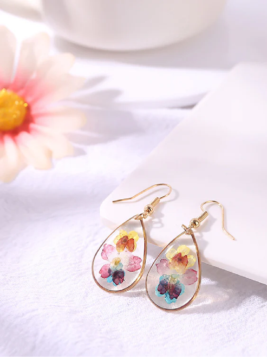 Pendientes de lágrima con flores prensadas en acuarela de Van Gogh 