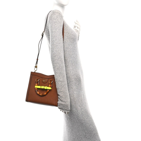 Wonka Grain Calfskin Small Diana Tote Bag Cuir Yellow Fluo