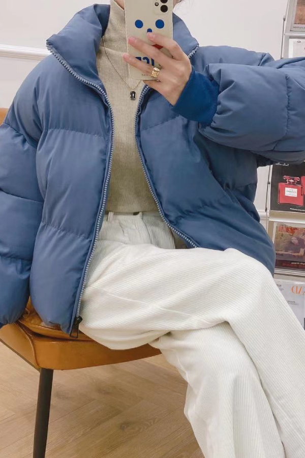 Chaqueta corta de algodón holgada, elegante y versátil 