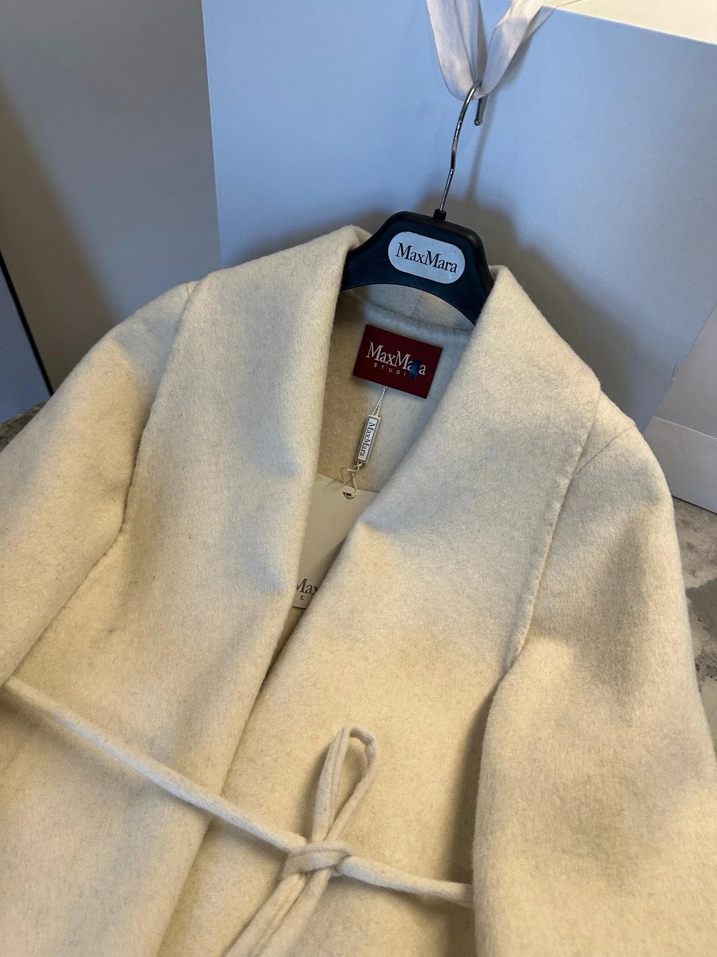 MAX MARA 25S CASHMERE COAT WITH FOX FUR TRIM 204