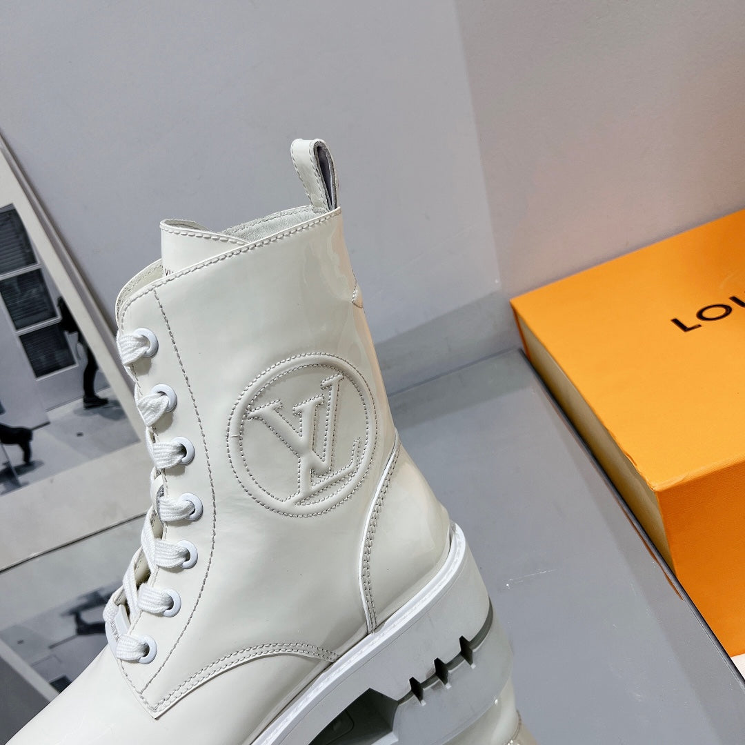 Premium LUV BOOTS 005
