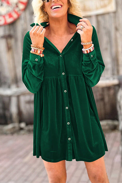 Vestido camisero de terciopelo con volantes y mangas largas y botones