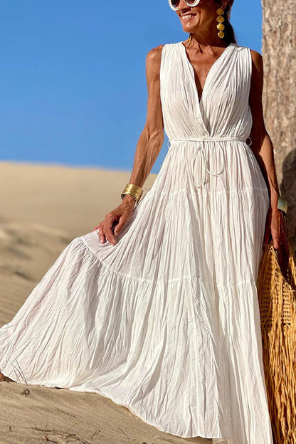 Vestido plisado con cuello en V y sin mangas con lazo