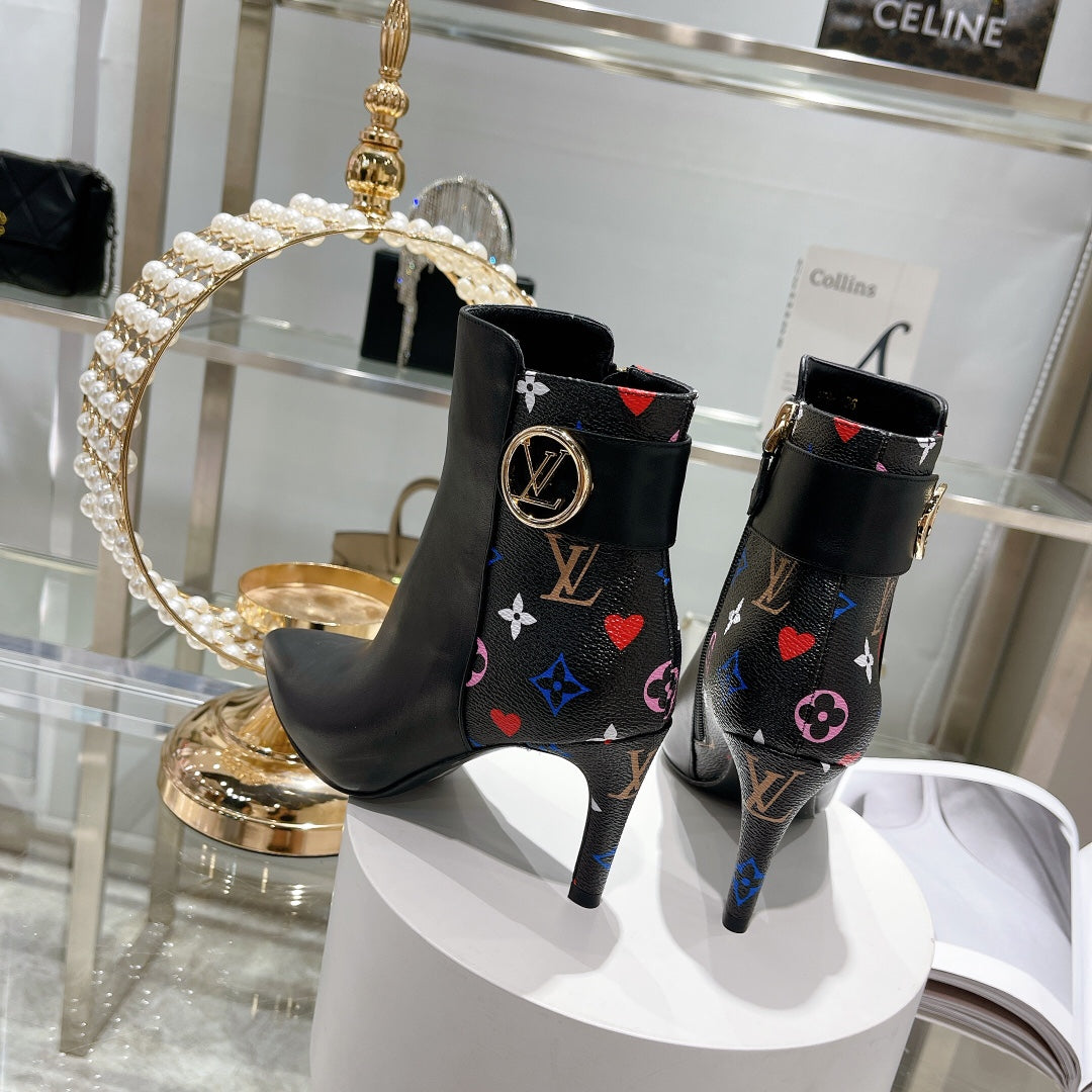 Premium LUV BOOTS 025