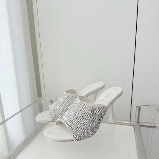 CC 26 Sandal 90 White Rhinstone Deer Hide 597377