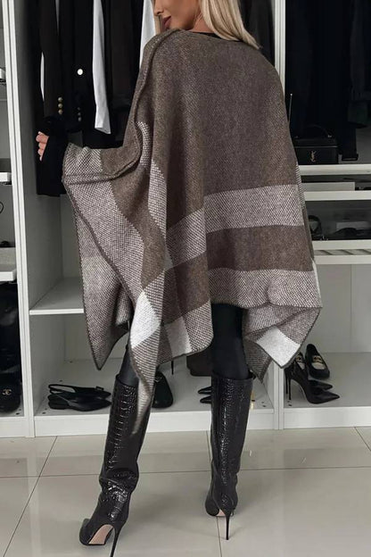 Poncho holgado con mangas murciélago, de punto a cuadros y bloques de color, tranquilo y elegante 