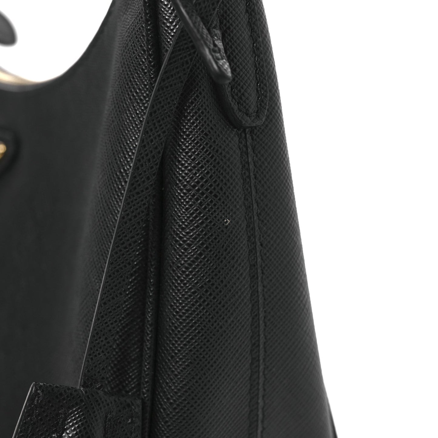 Saffiano Lux Re-Edition 2005 Shoulder Bag Black